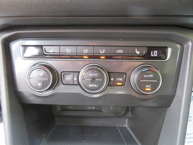 2021 Volkswagen Tiguan SE photo 26