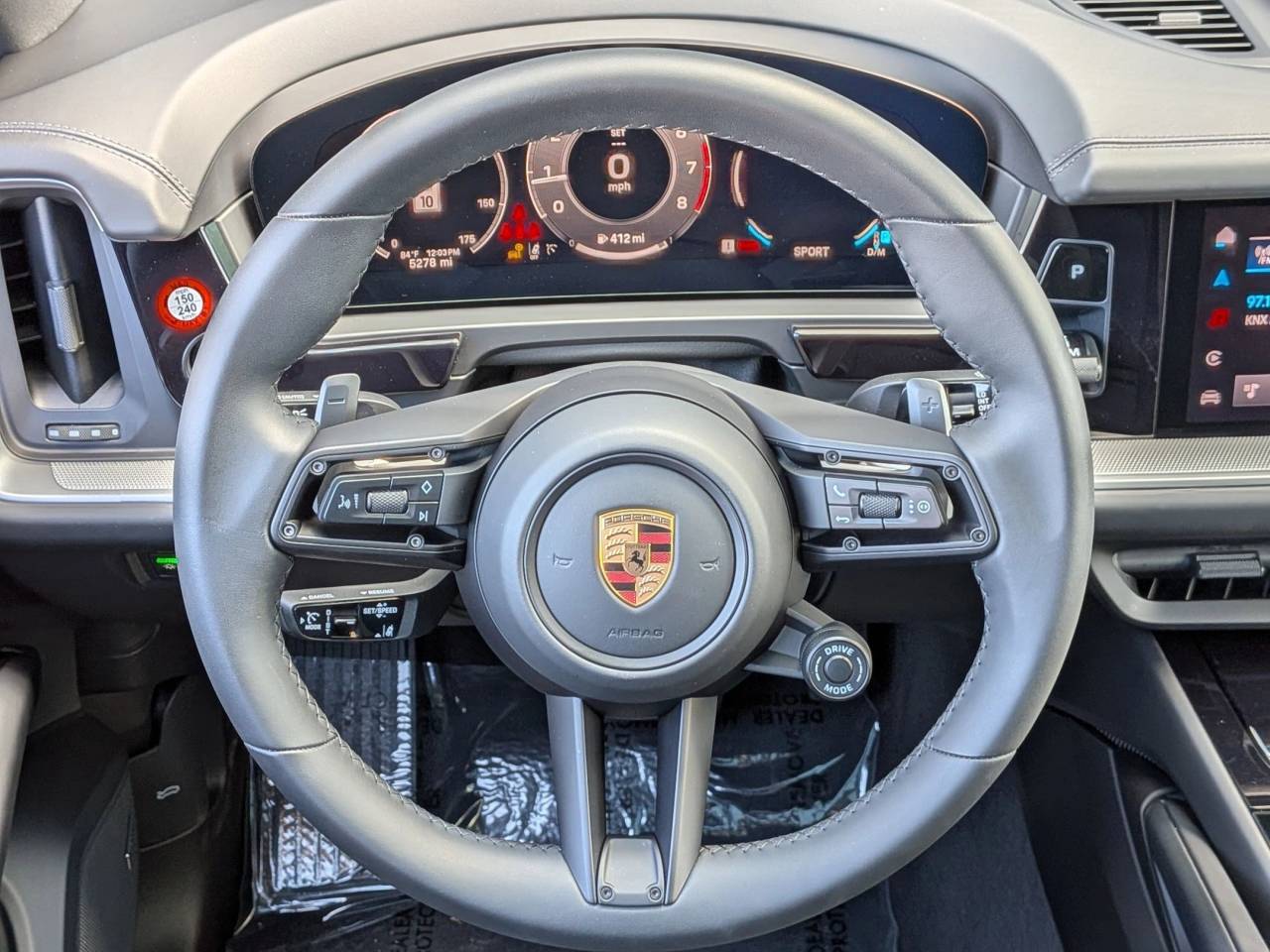 2025 Porsche Cayenne Coupe Base photo 15