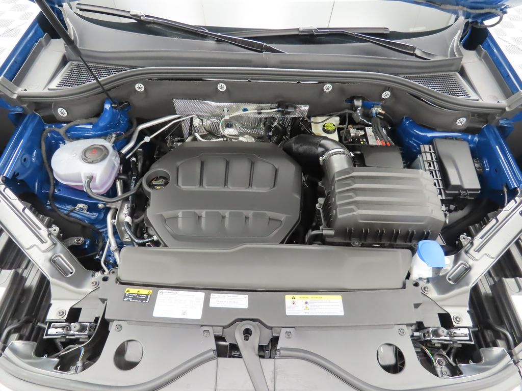 2026 Volkswagen Atlas Cross Sport SEL R-Line photo 27