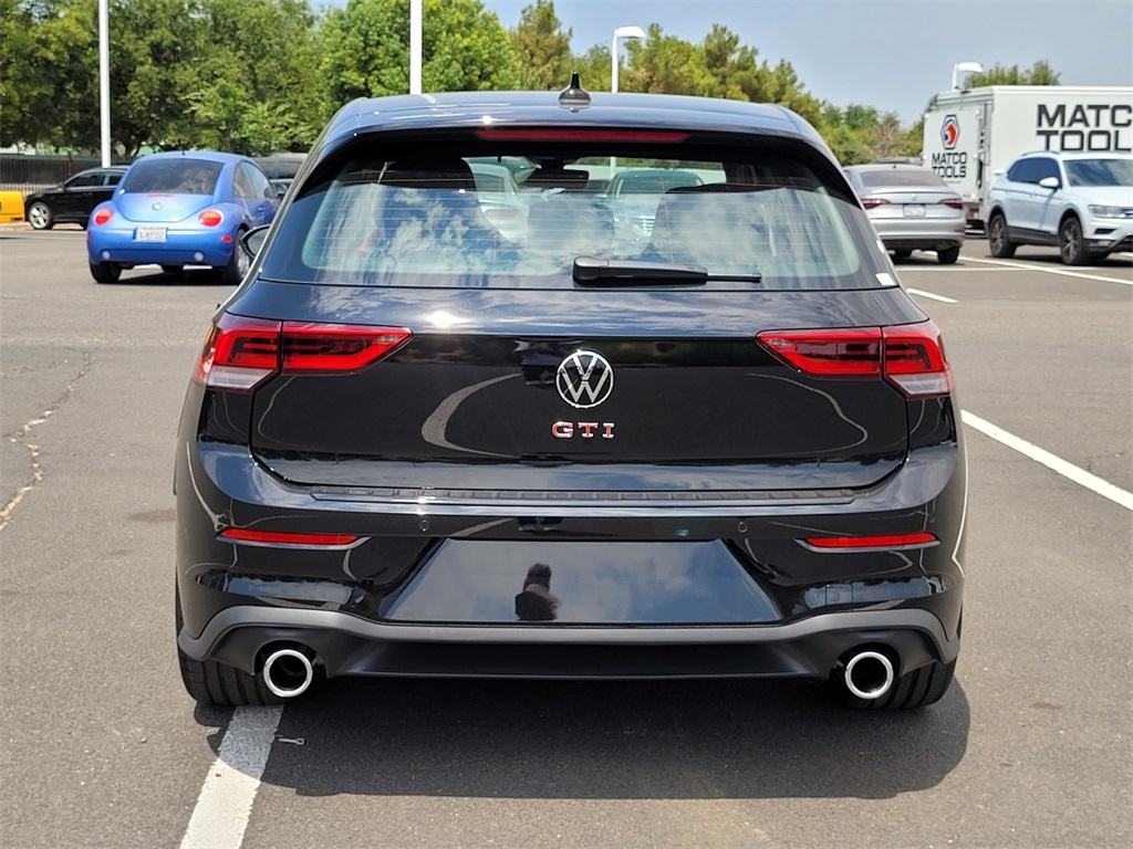 2024 Volkswagen Golf GTI 380 SE photo 3