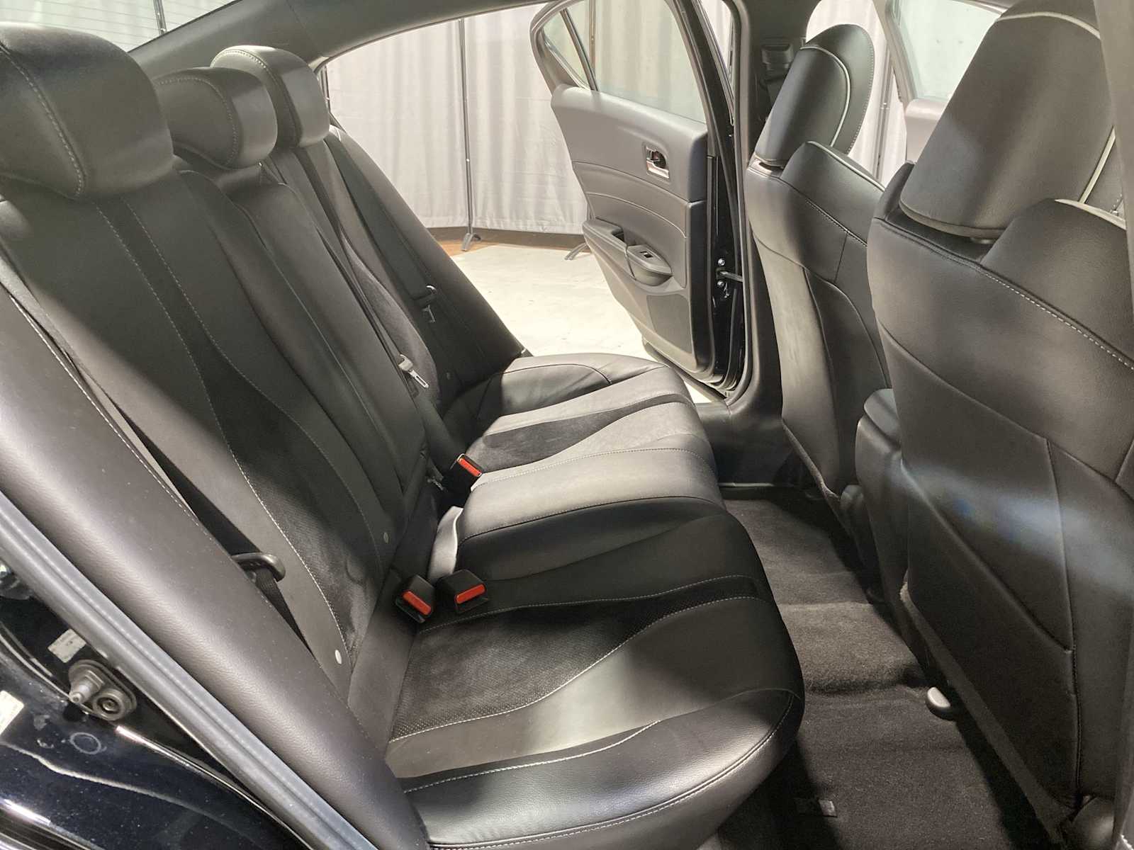 2022 Acura ILX Premium photo 13