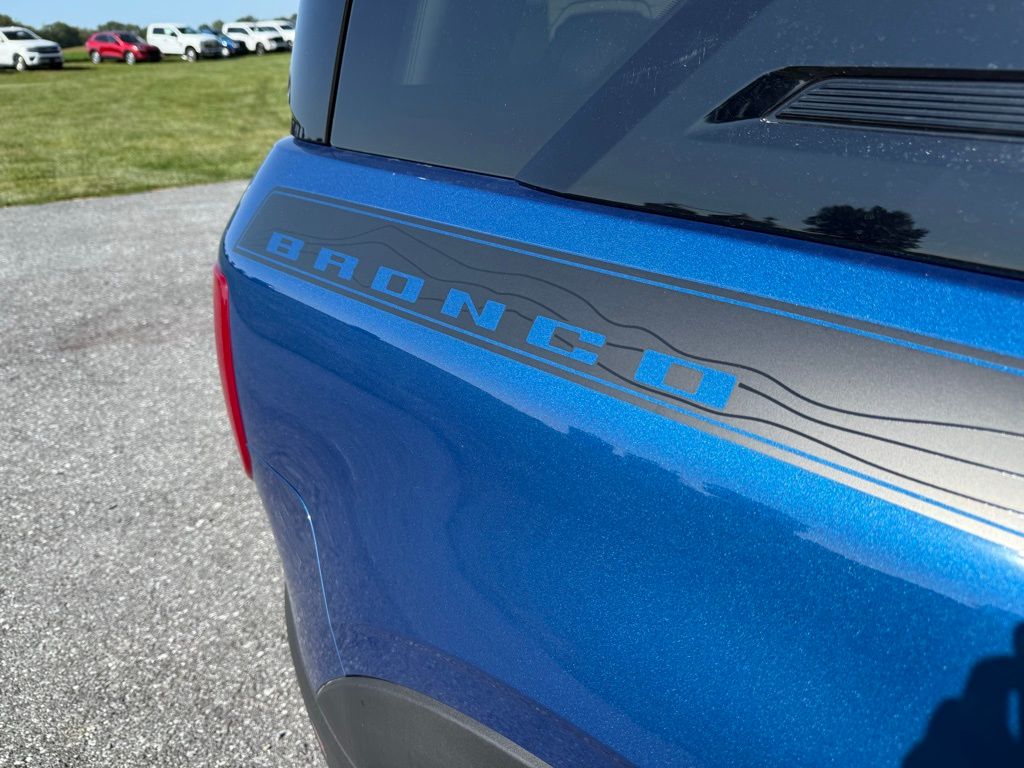 2024 Ford Bronco Sport Outer Banks photo 9