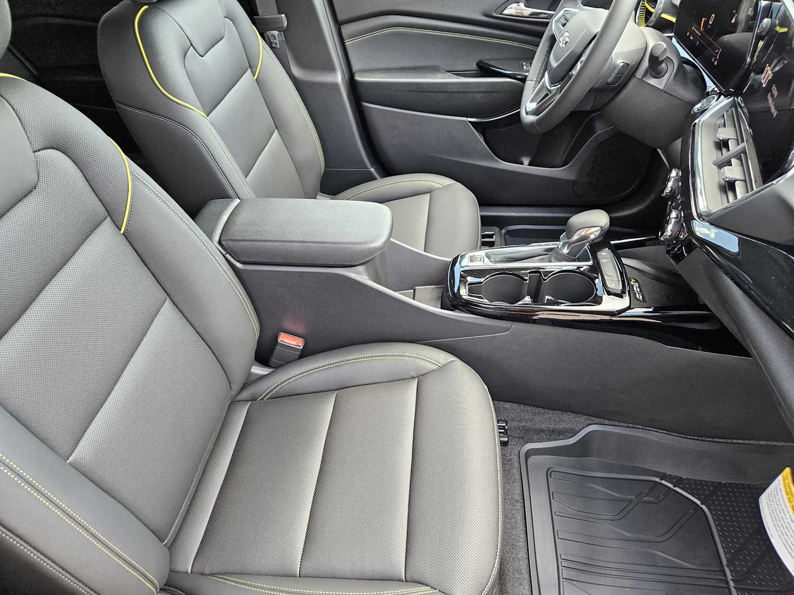 2025 Chevrolet Trax ACTIV photo 12