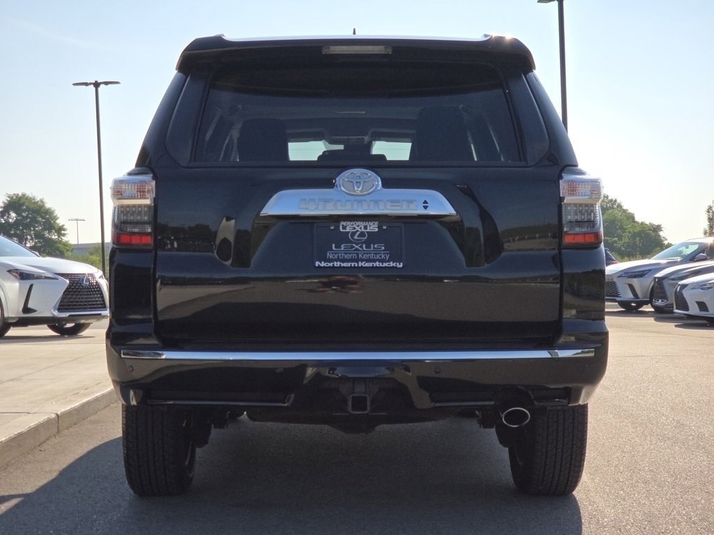 2021 Toyota 4Runner Limited photo 24