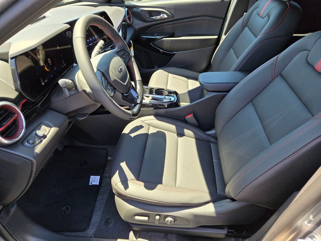 2025 Chevrolet Trax photo 6