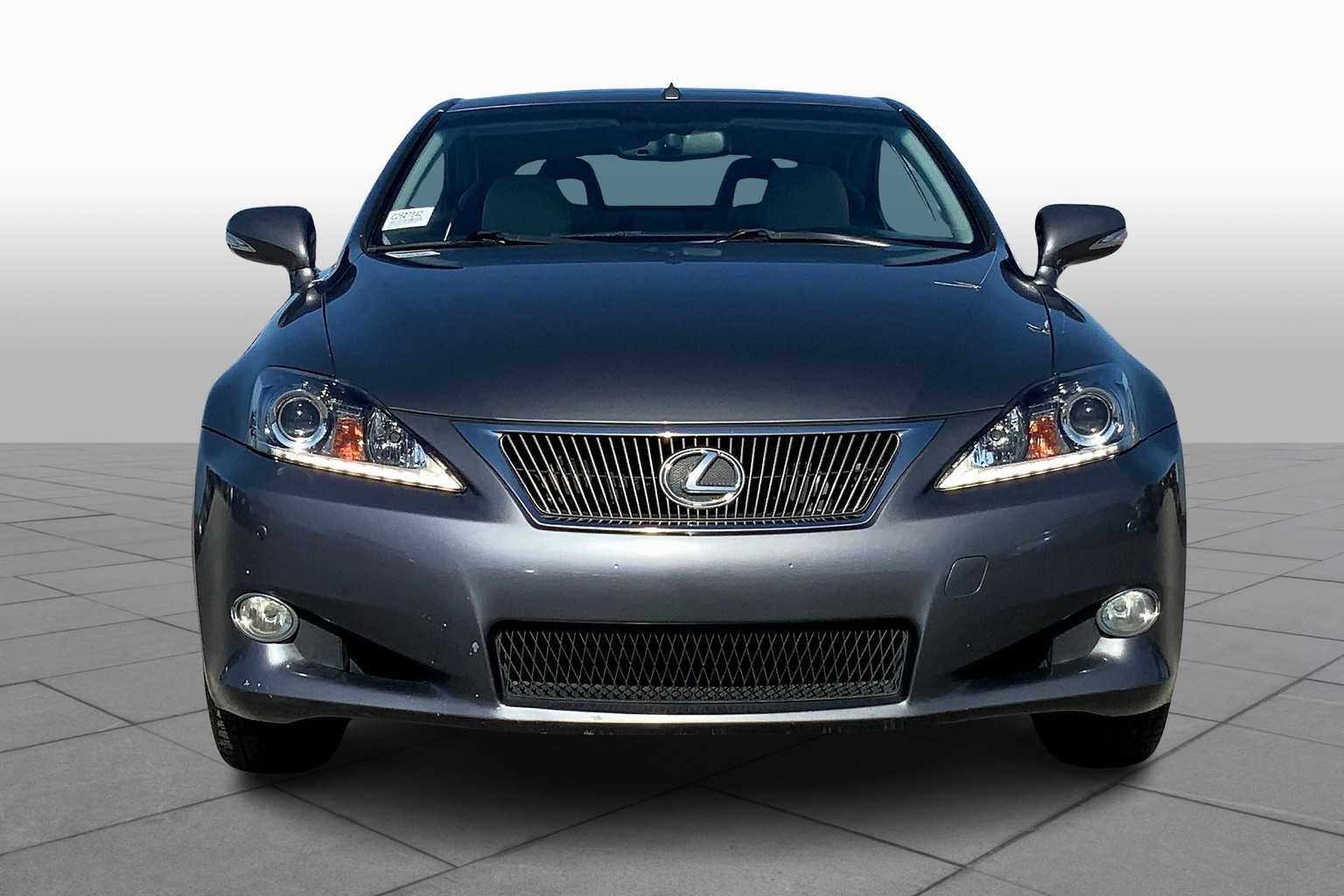2012 Lexus IS 350C photo 3
