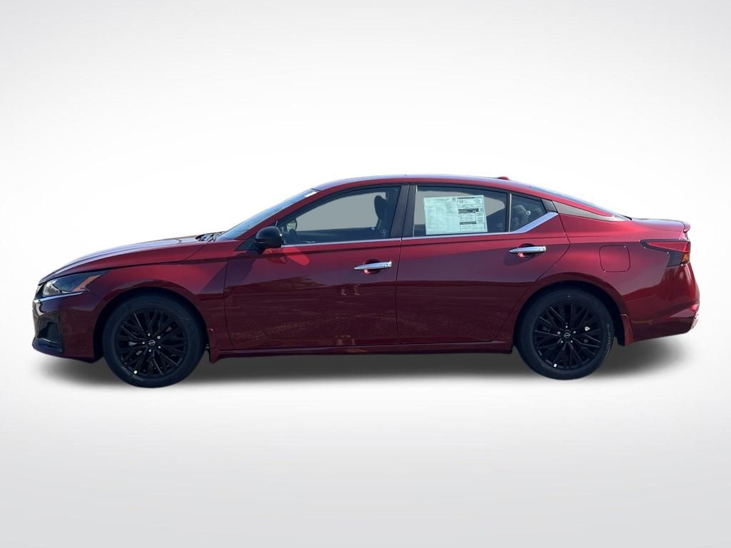 2025 Nissan Altima SV photo 2