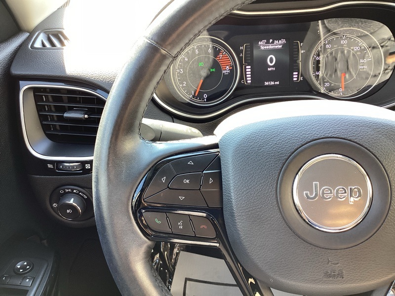 2020 Jeep Cherokee Altitude Sport photo 38