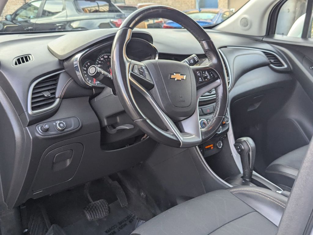 2019 Chevrolet Trax LT photo 10