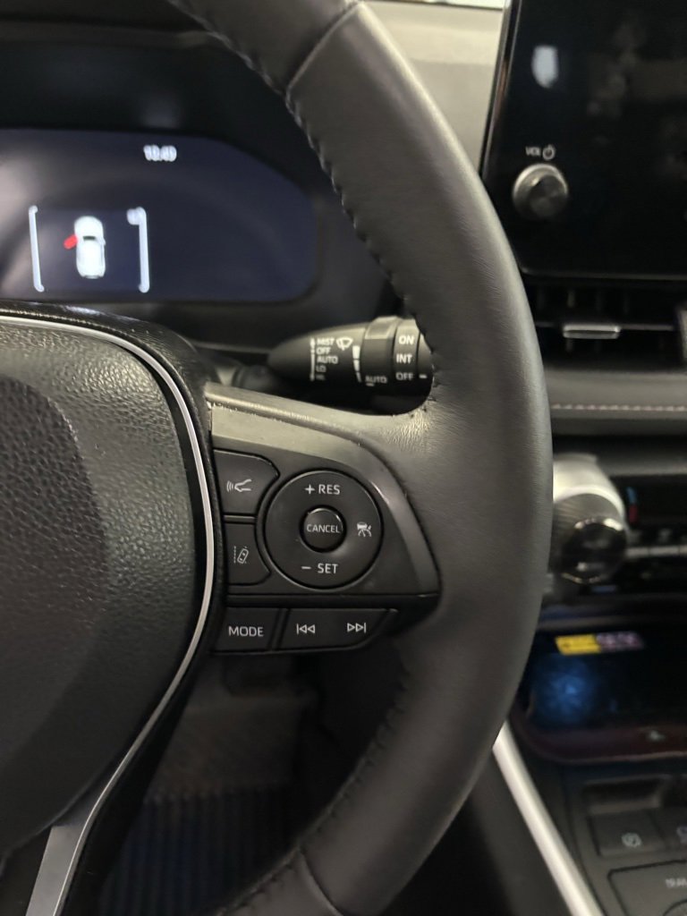 2023 Toyota RAV4 Hybrid Limited photo 12