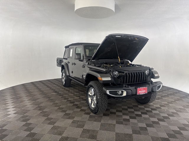 2021 Jeep Wrangler Unlimited Sahara photo 13
