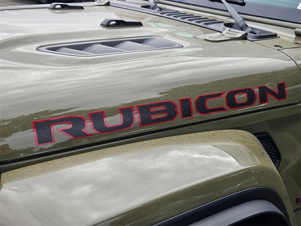 2025 Jeep Wrangler Rubicon X photo 32