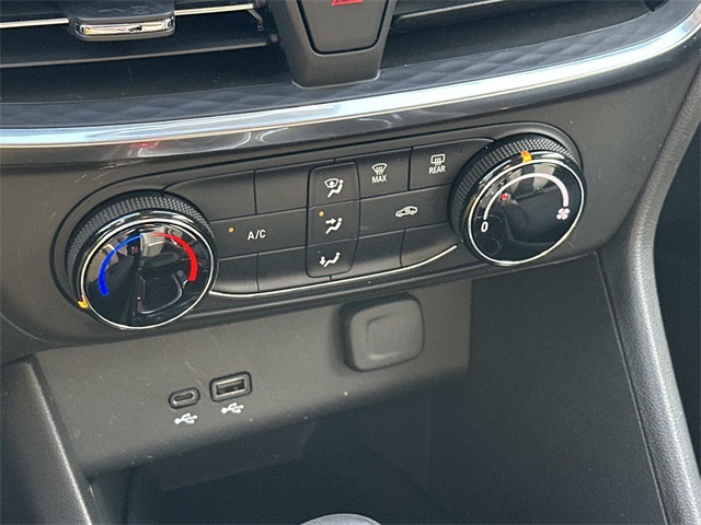 2024 Buick Encore GX Preferred photo 21