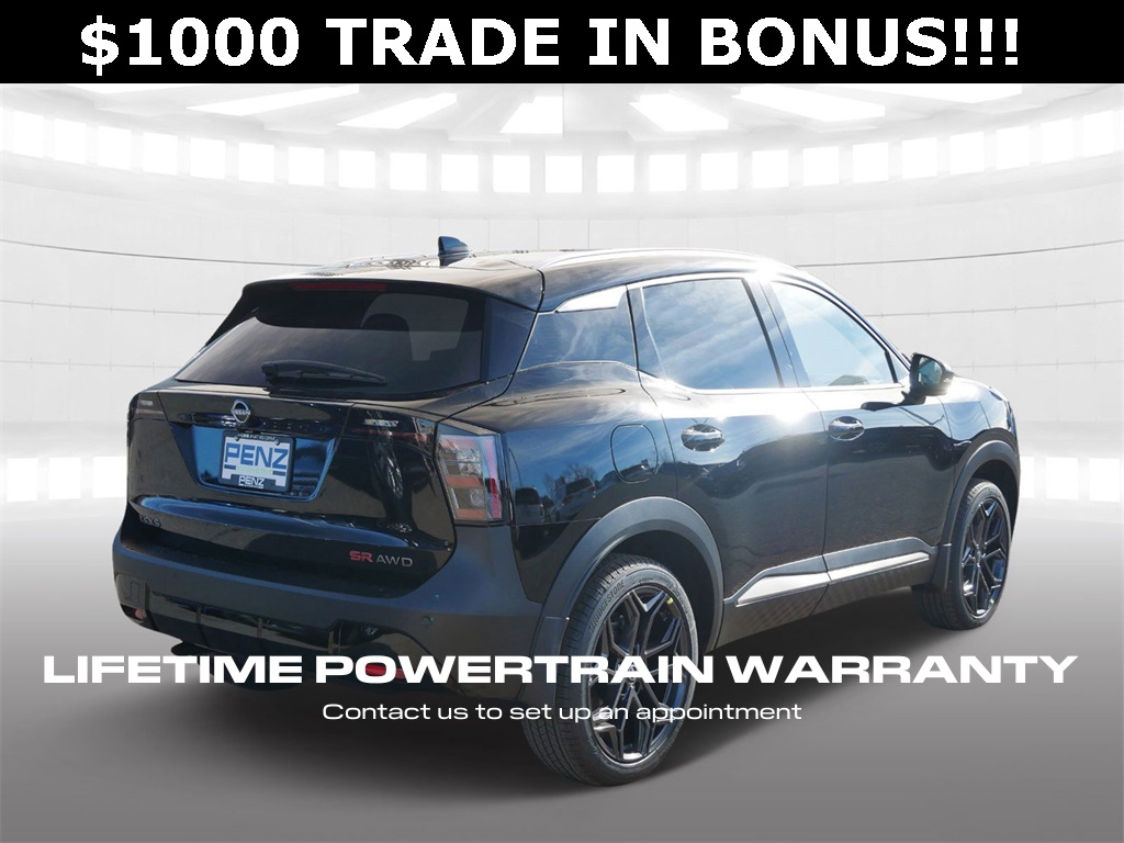 2025 Nissan Kicks SR photo 2