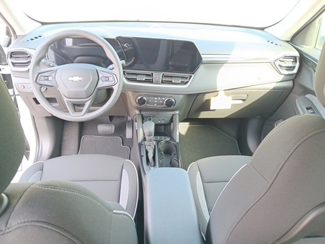 2026 Chevrolet Trailblazer LS photo 8