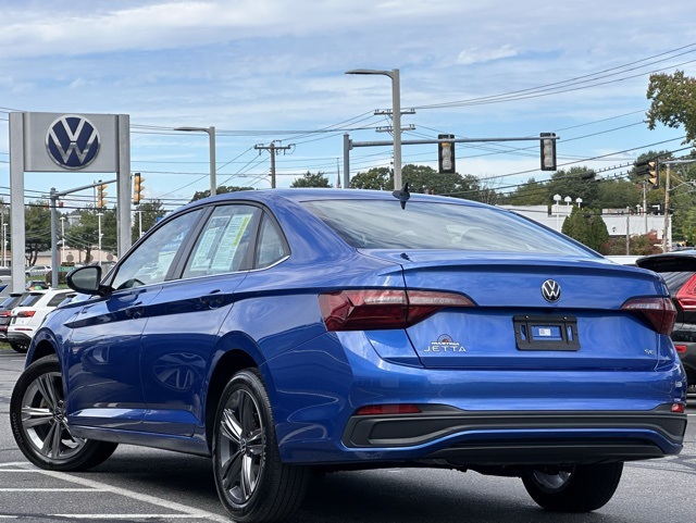 Used 2022 Volkswagen Jetta SE with VIN 3VW7M7BU3NM024564 for sale in Raynham, MA