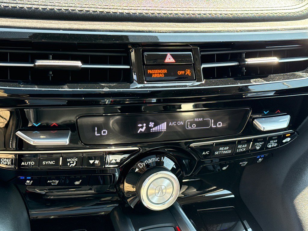 2023 Acura MDX SH-AWD Advance photo 6