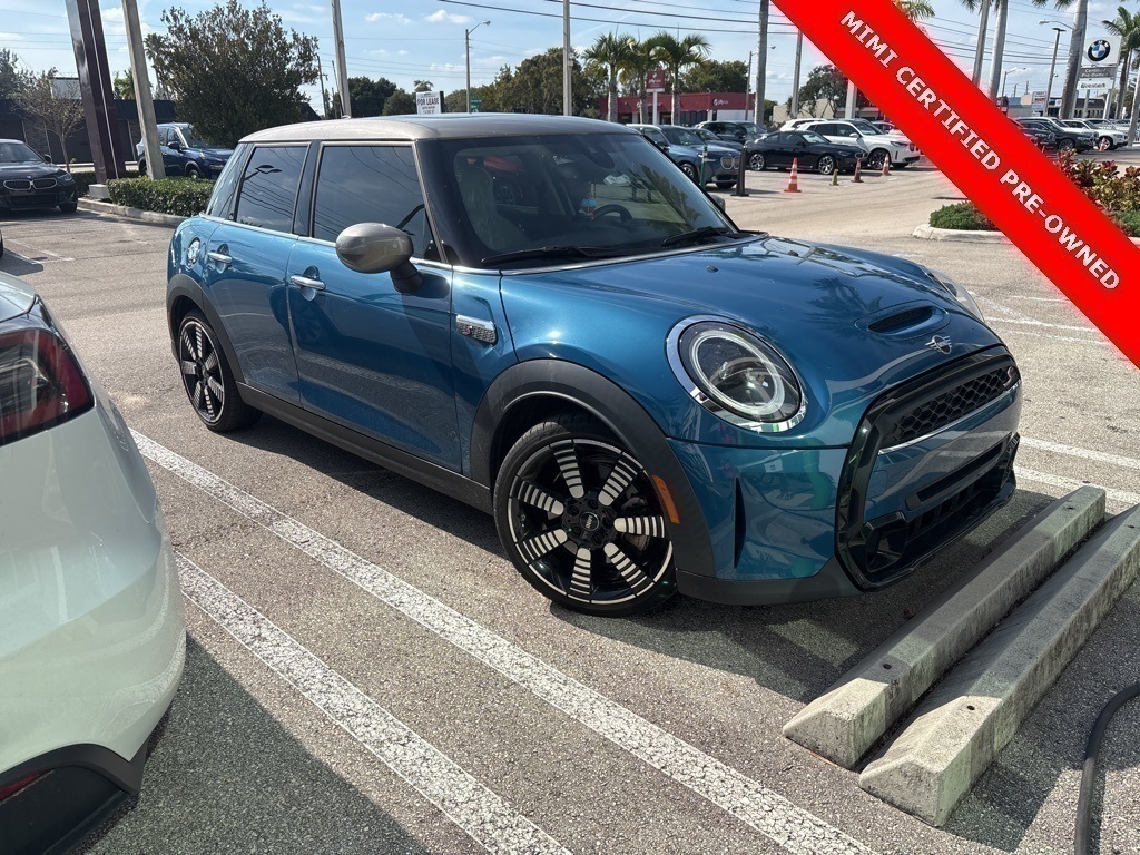 2023 MINI Hardtop 4 Door S's photo