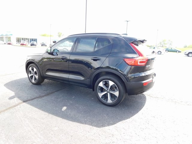 2024 Volvo XC40 Core photo 4