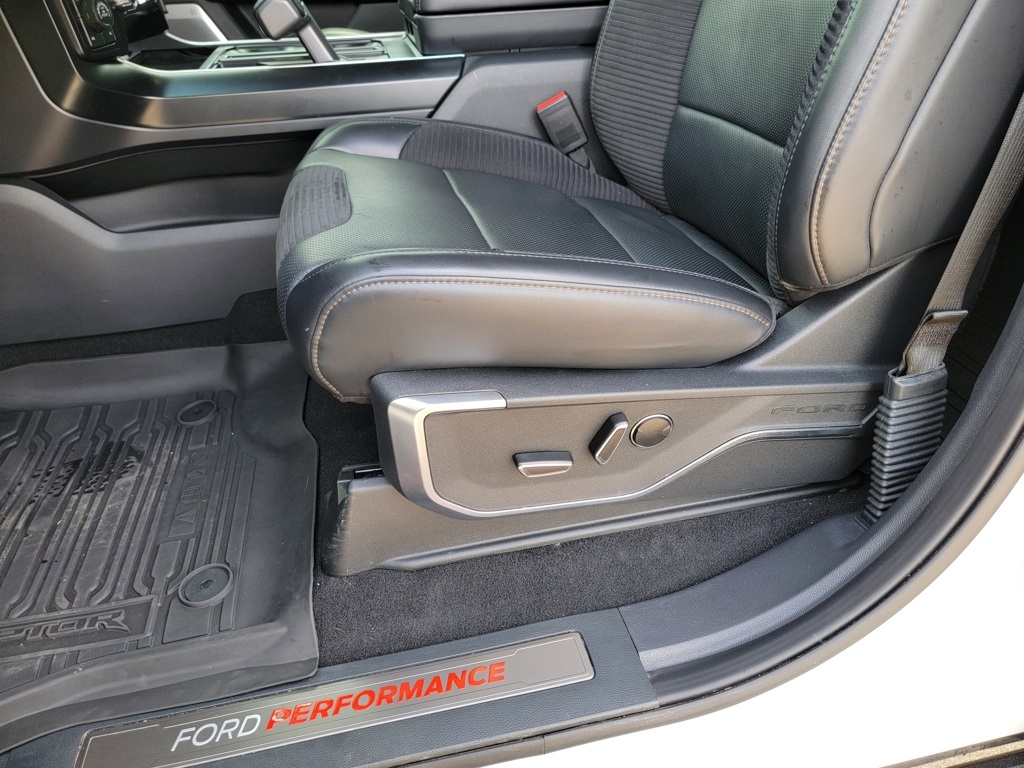 2023 Ford F-150 Raptor photo 22
