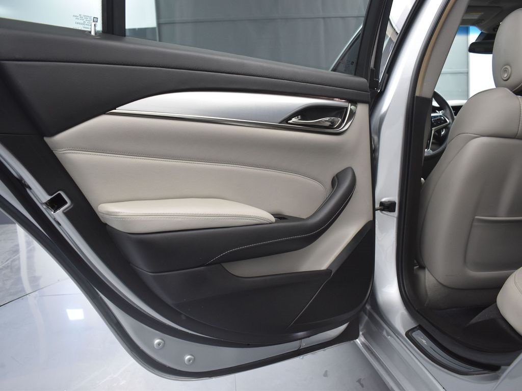 2018 Cadillac CTS Base photo 14