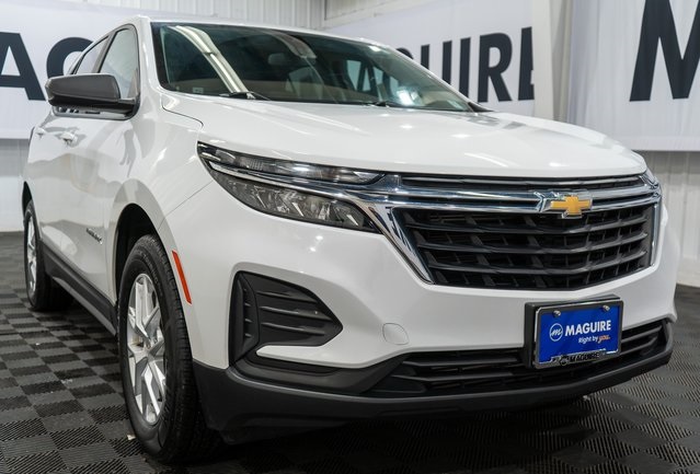 2022 Chevrolet Equinox LS photo 4