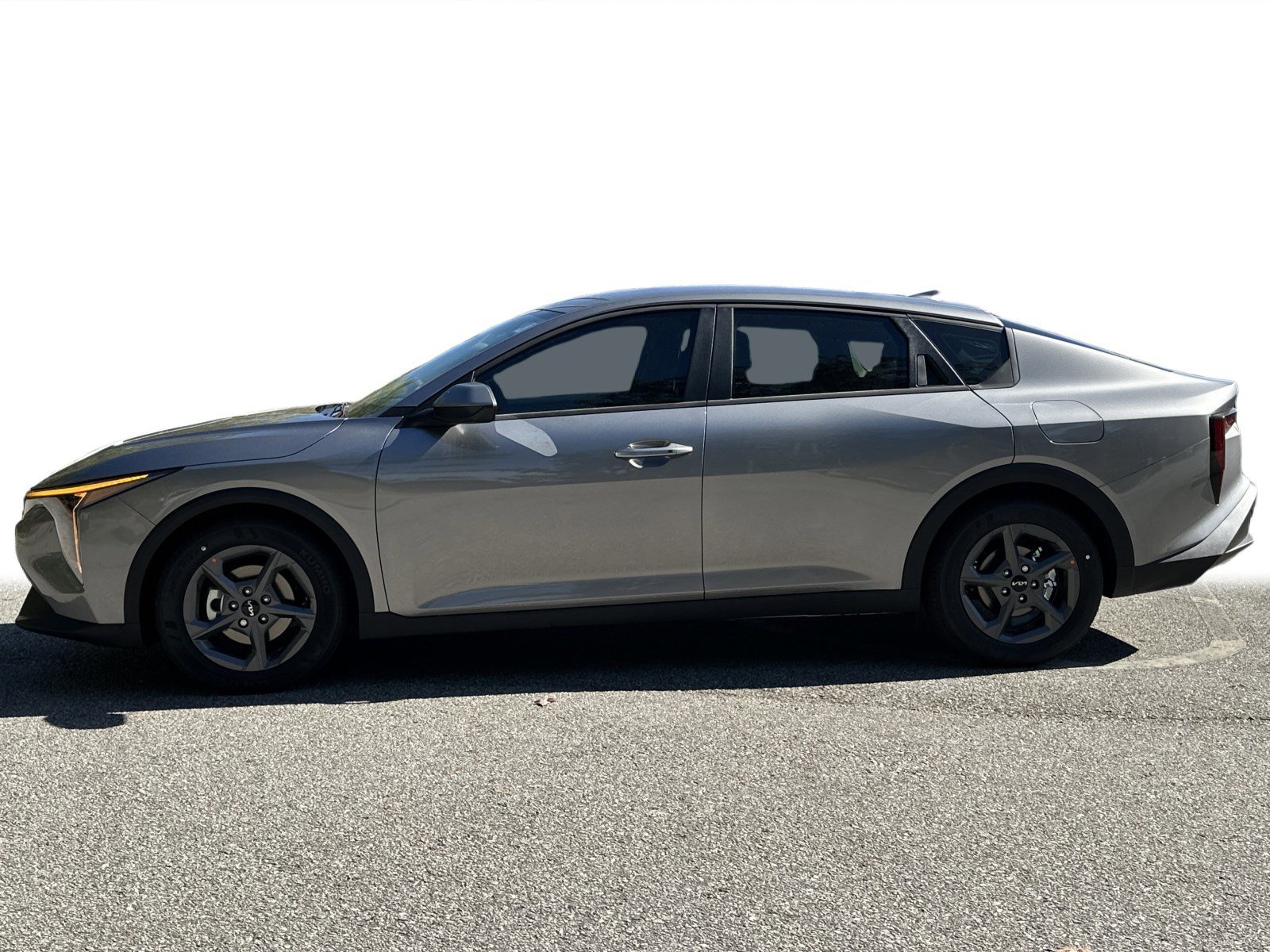 2025 Kia K4 LXS photo 2