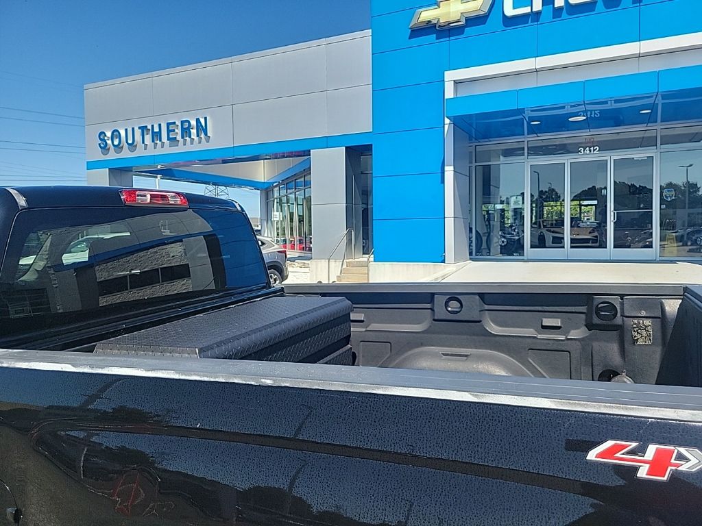 2016 Chevrolet Silverado 1500 LT photo 15