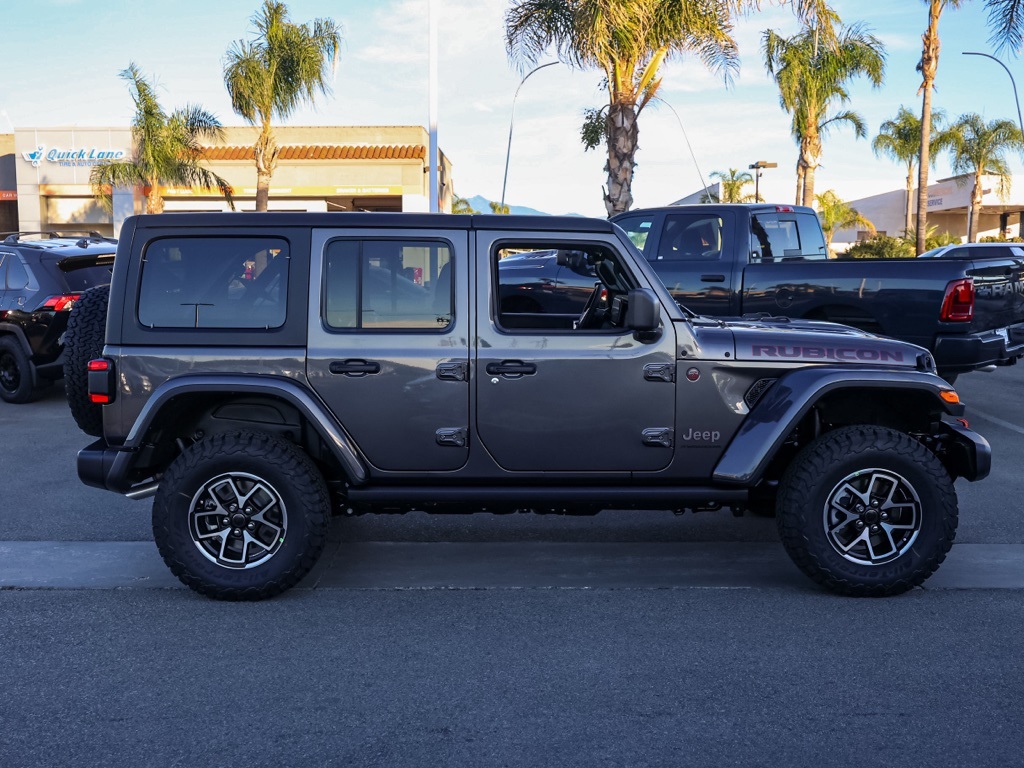 New 2026 Granite Crystal Metallic Clear-Coat Exterior Paint Jeep Rubicon image 2