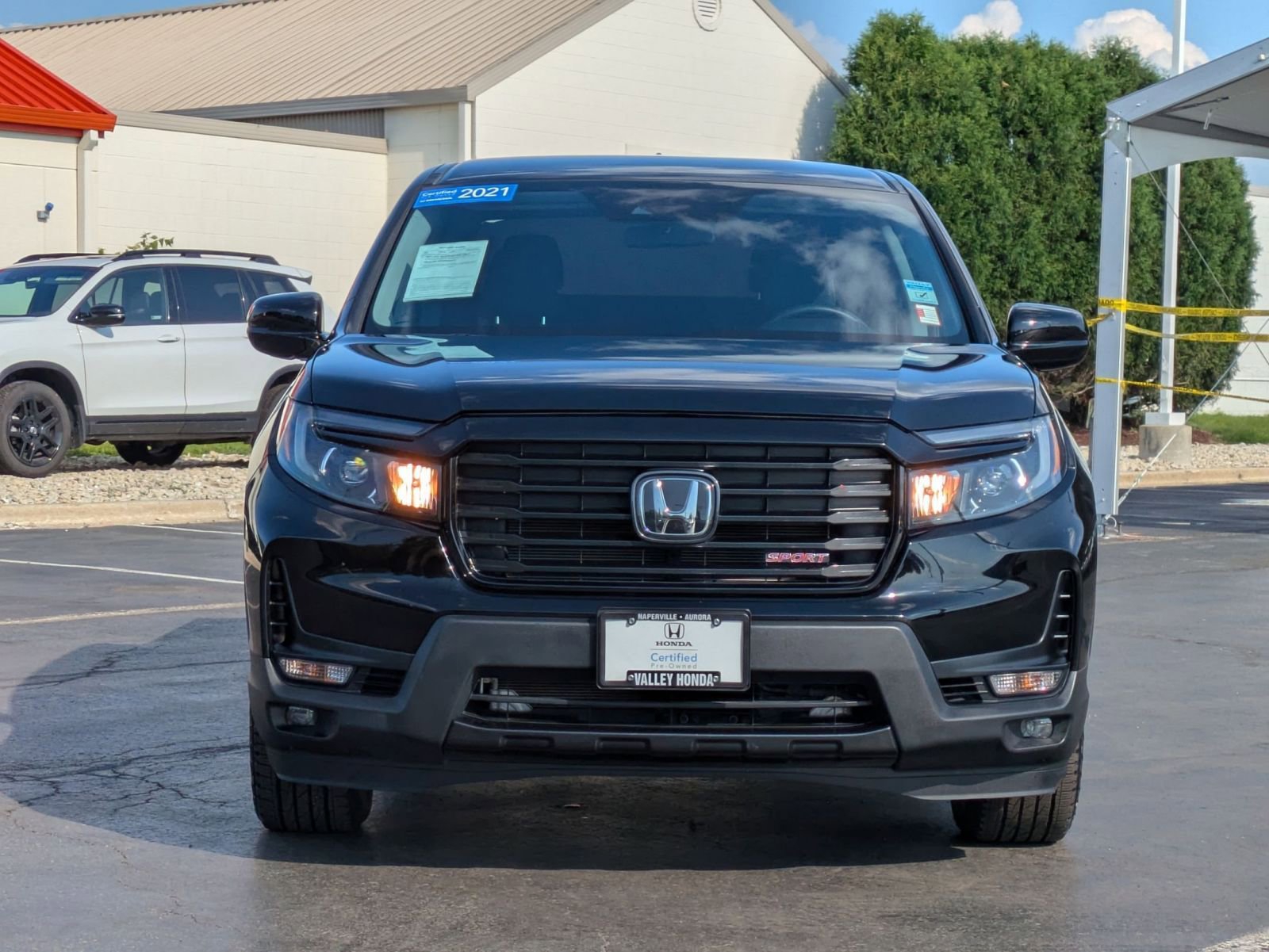2021 Honda Ridgeline Sport photo 2