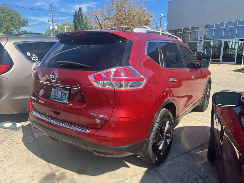 2015 Nissan Rogue SL photo 3