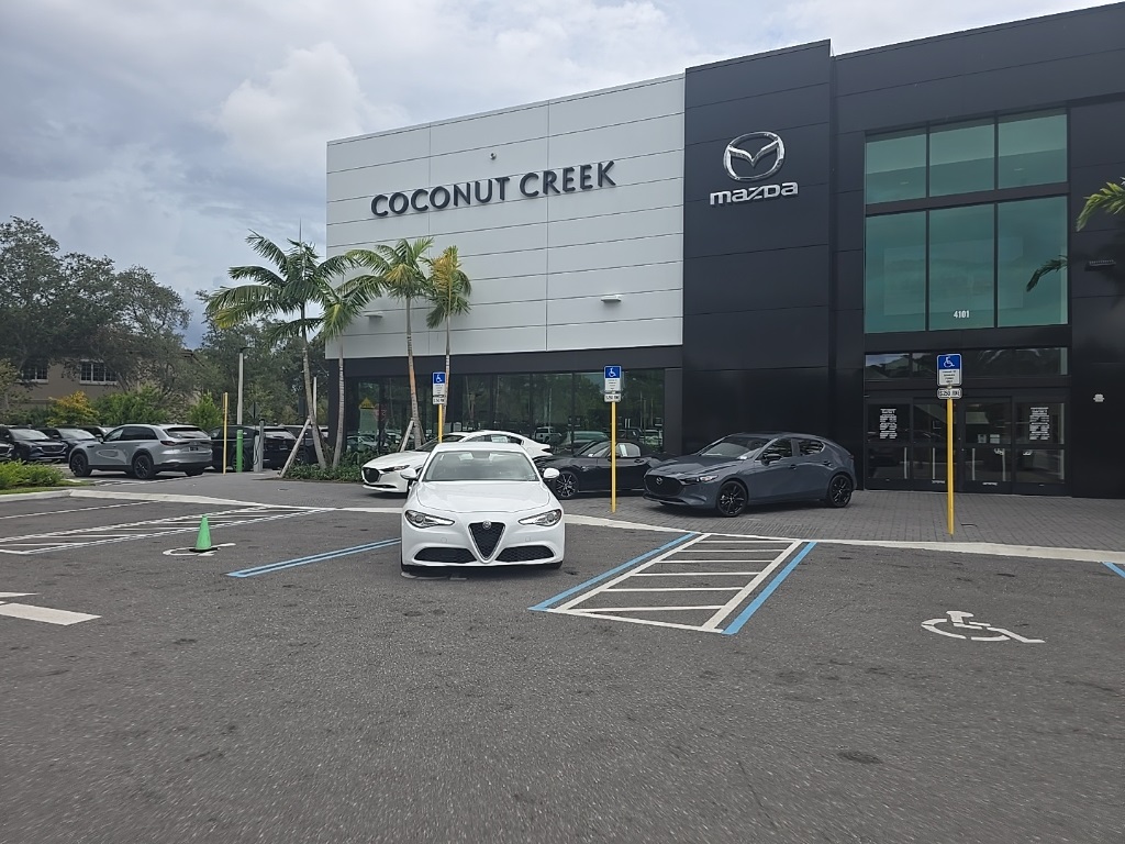 Used 2018 Alfa Romeo Giulia Base with VIN ZARFAEBN4J7592045 for sale in Coconut Creek, FL