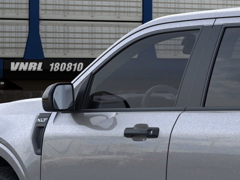 2025 Ford Maverick XLT photo 9