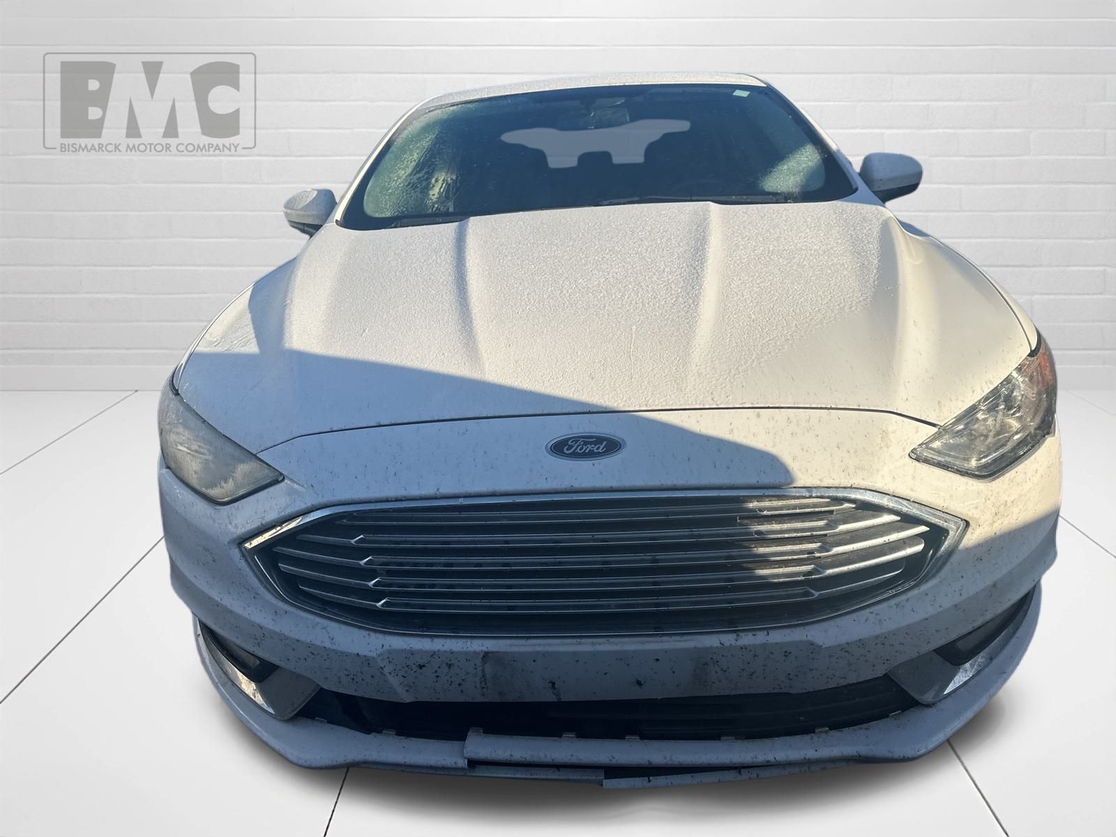 2018 Ford Fusion Hybrid SE photo 2