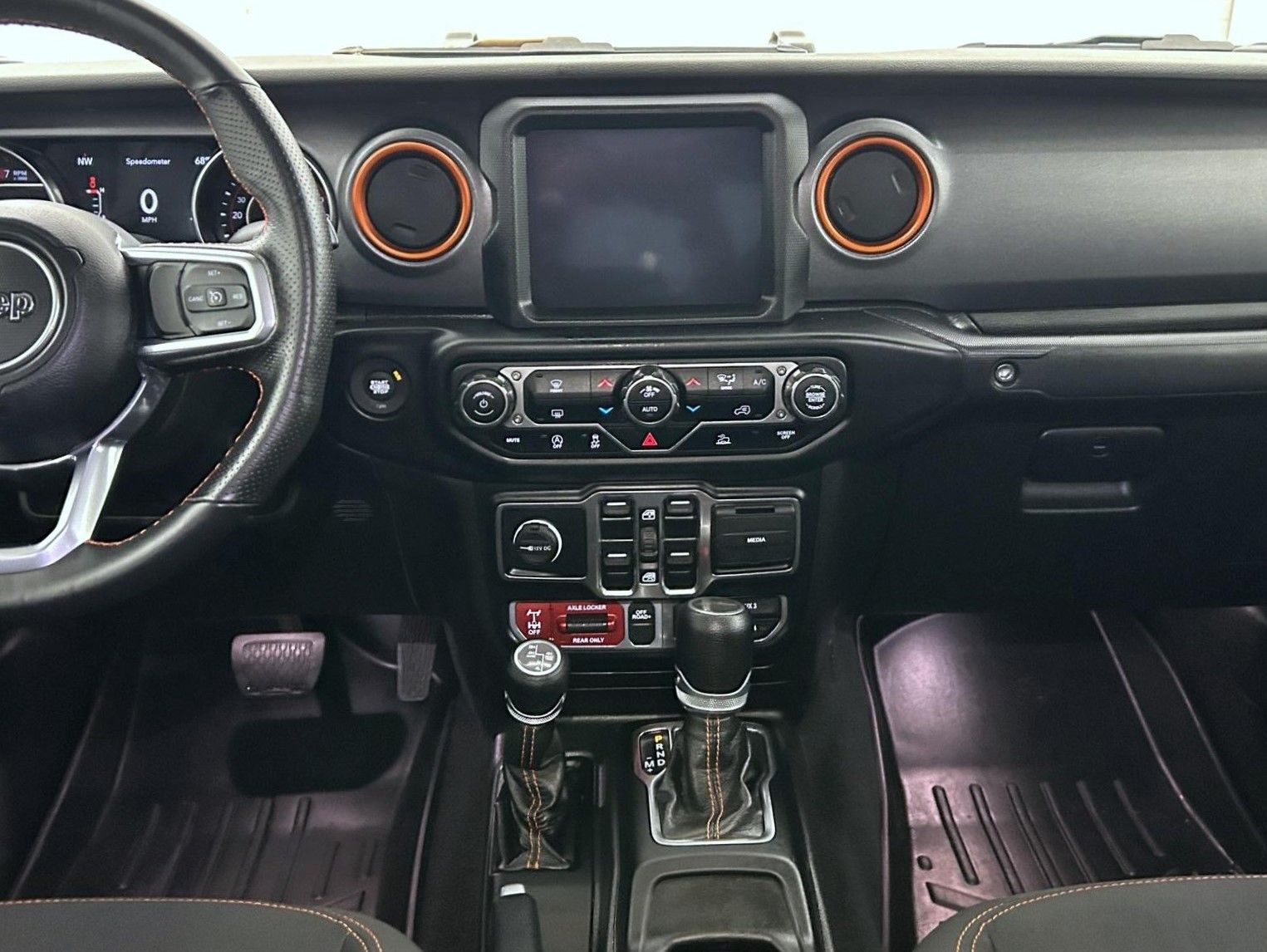 2022 Jeep Gladiator Mojave photo 12