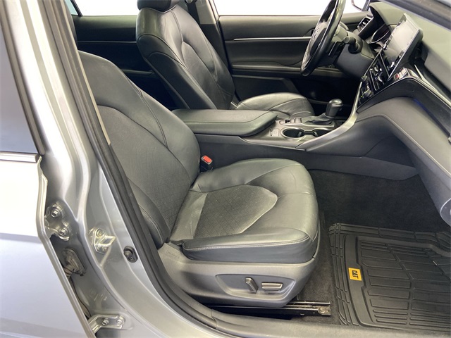 2021 Toyota Camry XSE photo 32
