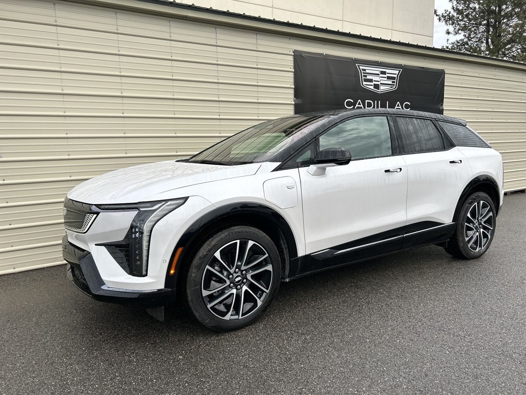 2025 Cadillac OPTIQ Sport 1's photo