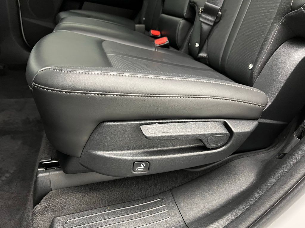 2024 Kia Sorento S photo 43