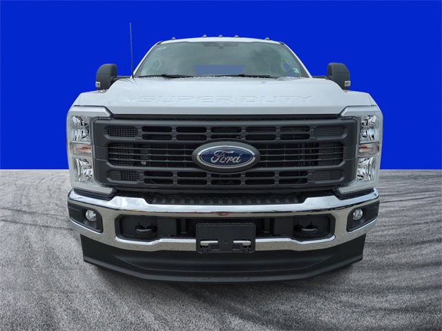 2026 Ford F-350 XL photo 7