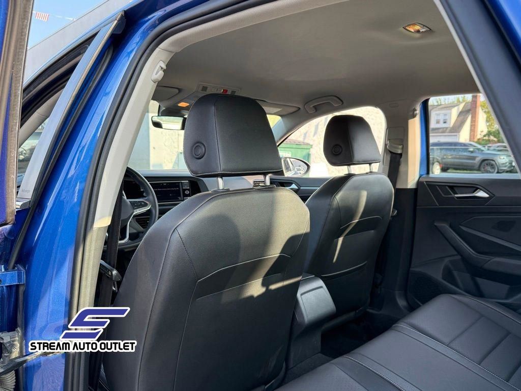 2024 Volkswagen Jetta 1.5T SE photo 12