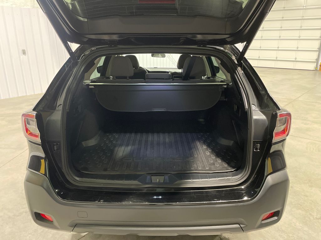 2023 Subaru Outback Premium photo 4