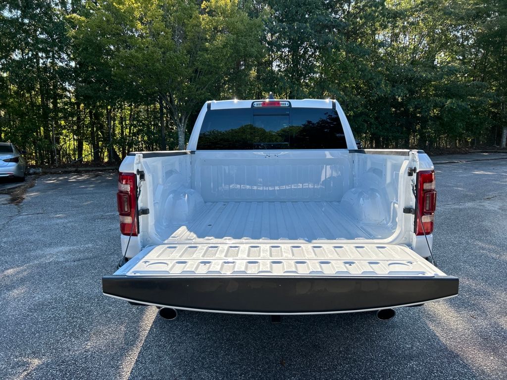 2022 Ram 1500 Laramie photo 9
