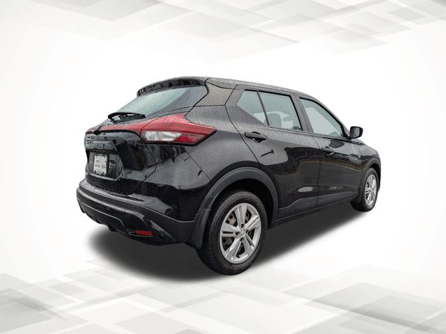 2023 Nissan Kicks S photo 3