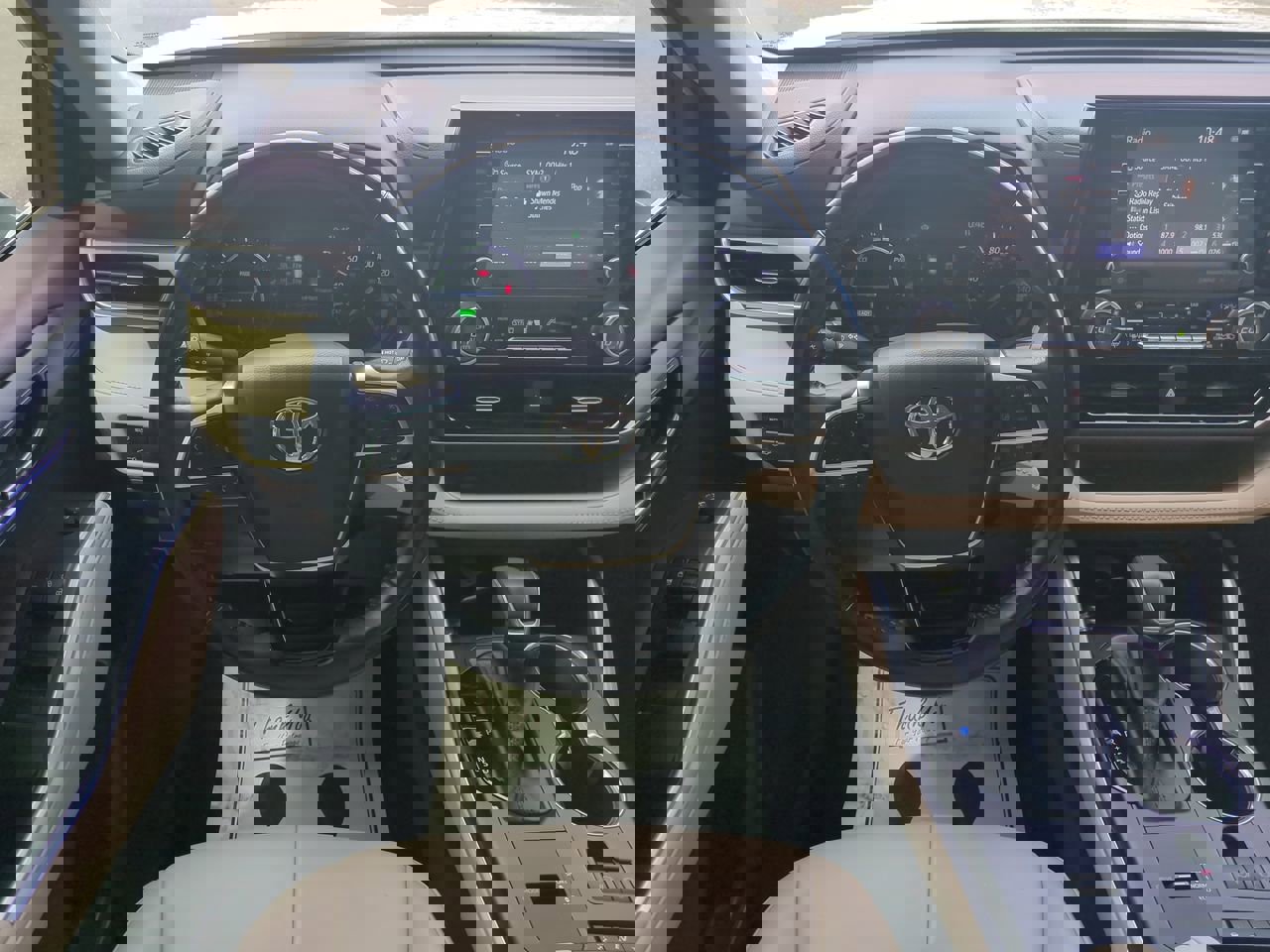 2020 Toyota Highlander Hybrid XLE photo 14