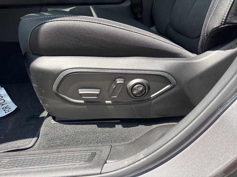 2025 Jeep Grand Cherokee Laredo X photo 21