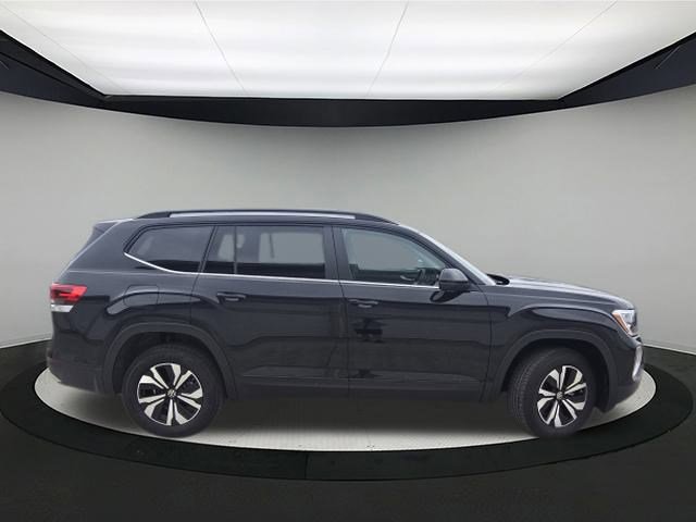 2025 Volkswagen Atlas SE photo 6
