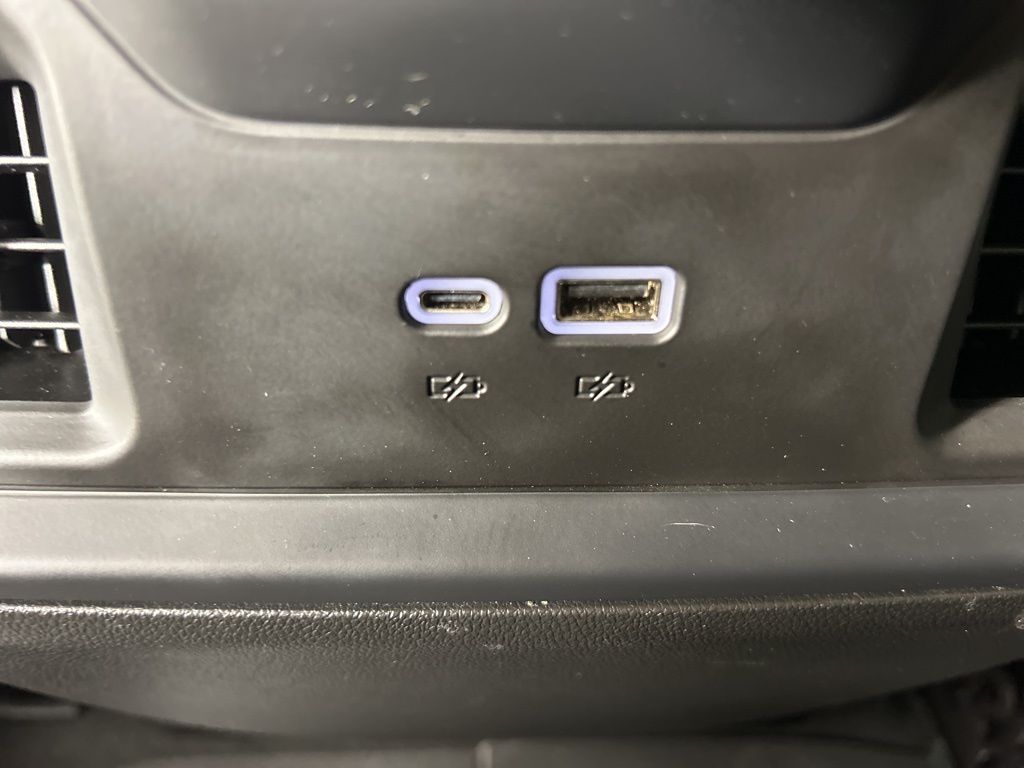 2025 Chevrolet Silverado 1500 RST photo 38