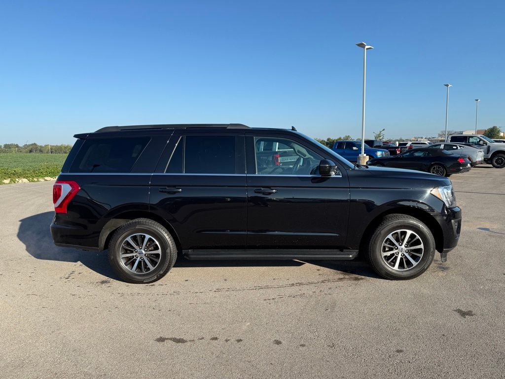2020 Ford Expedition XLT photo 15