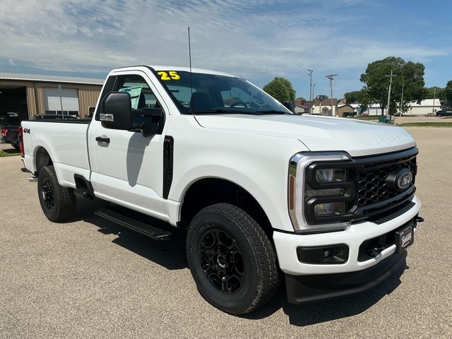 2025 Ford F-350 XL photo 3