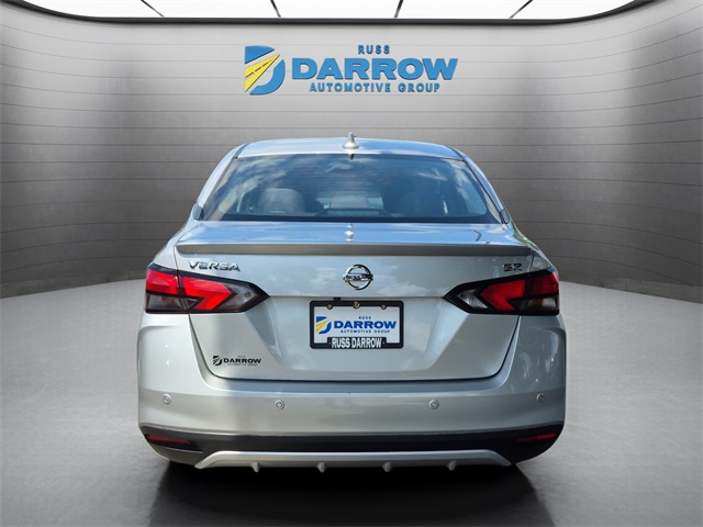 2022 Nissan Versa 1.6 SR photo 4